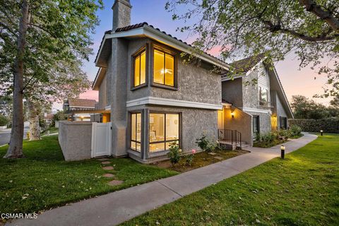 Photo of 1081 Thistlegate Road, Oak Park, CA 91377 (MLS # 224001683)