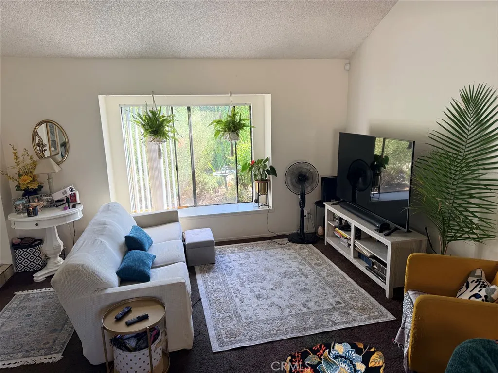 San Bernardino, California 92404, United States, 2 Bedrooms Bedrooms, ,2 BathroomsBathrooms,Residential,Active,214699