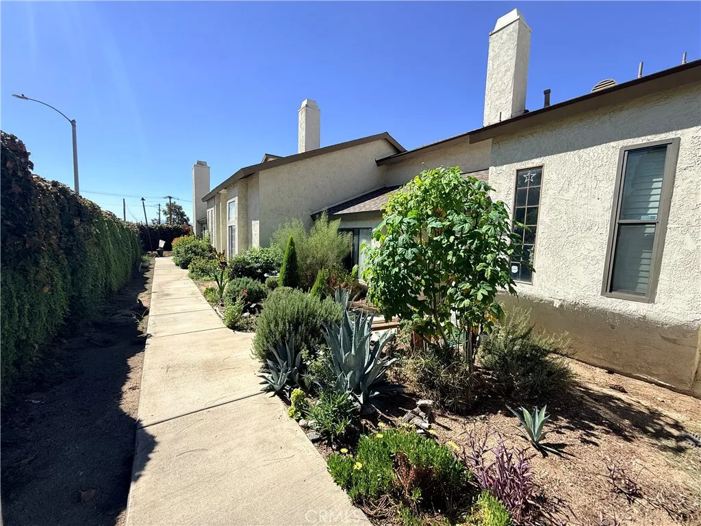 San Bernardino, California 92404, United States, 2 Bedrooms Bedrooms, ,2 BathroomsBathrooms,Residential,Active,214699