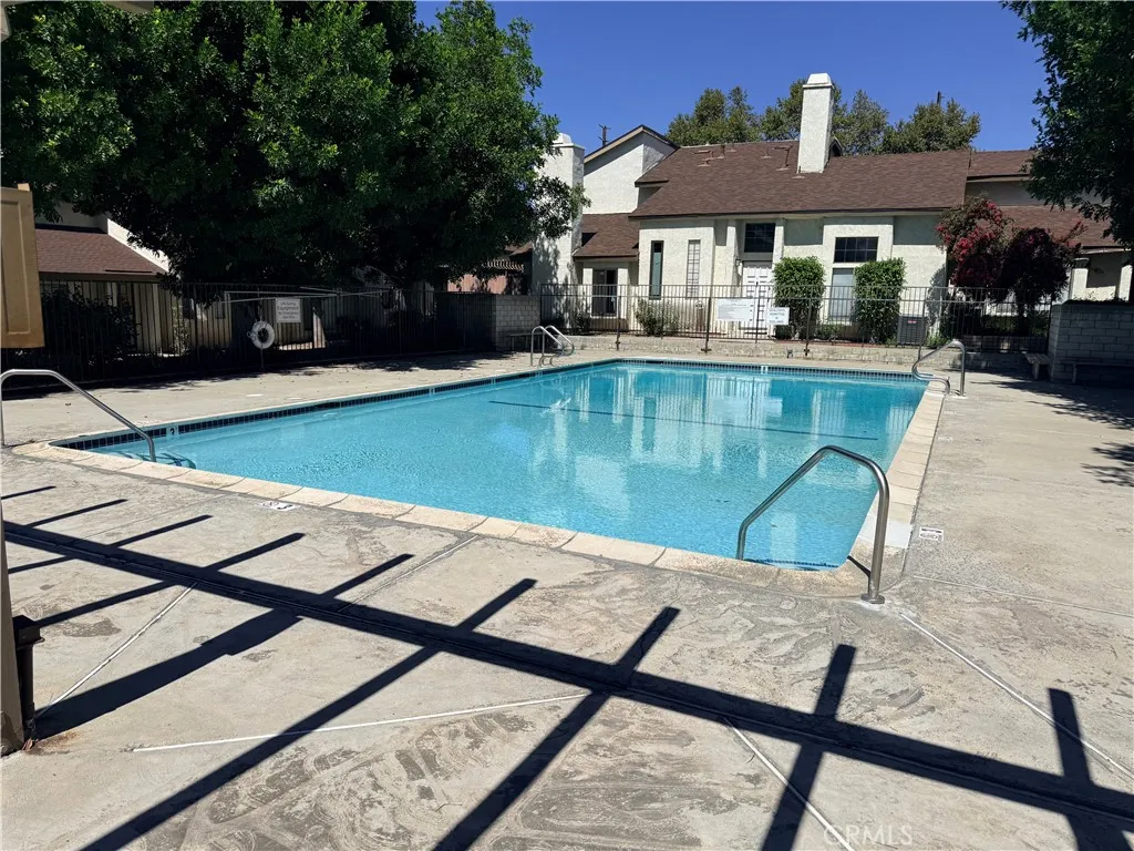 San Bernardino, California 92404, United States, 2 Bedrooms Bedrooms, ,2 BathroomsBathrooms,Residential,Active,214699