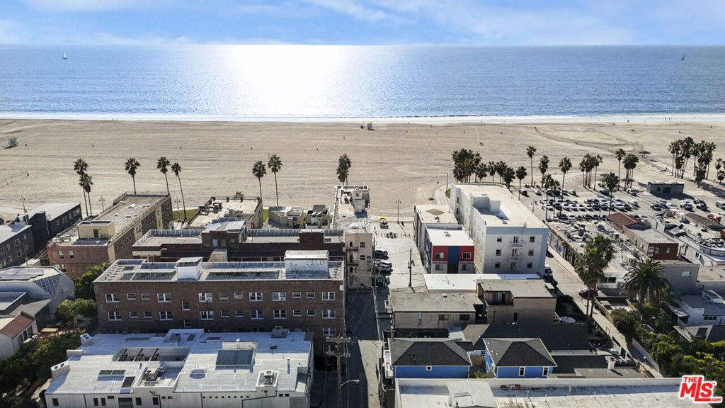 Photo of 24 Dudley Avenue, Venice, CA 90291 (MLS # 26639329)