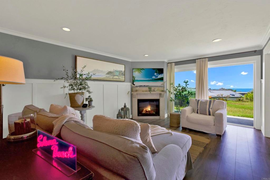 640 W Solana Circle
