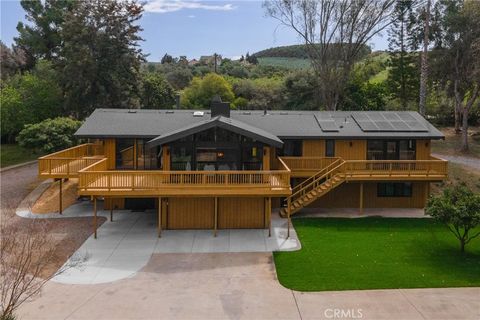 Photo of 7744 W Lilac Rd, Bonsall, CA 92003 (MLS # SW26053614)