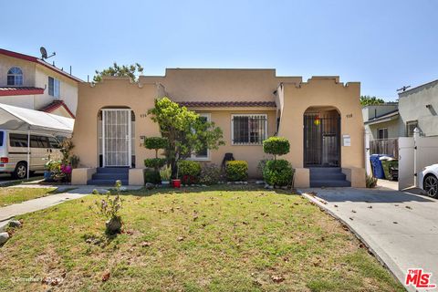 Photo of 936 S Lucerne Boulevard, Los Angeles, CA 90019 (MLS # 25511719)