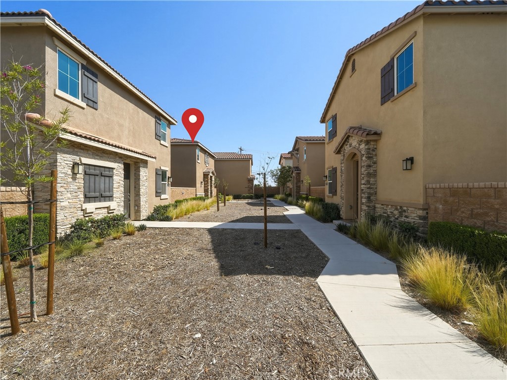 2242 Autumn Court