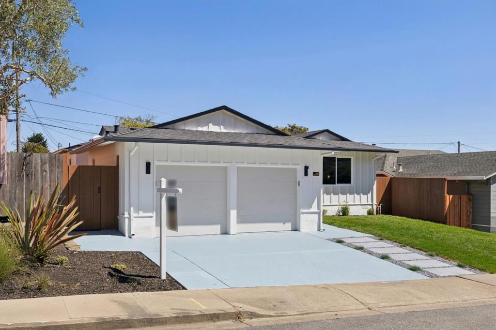 2700 Oakmont Drive