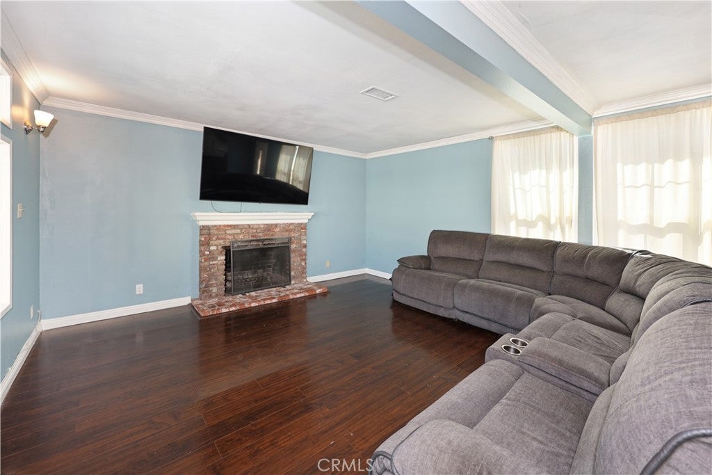 9403 Irwingrove