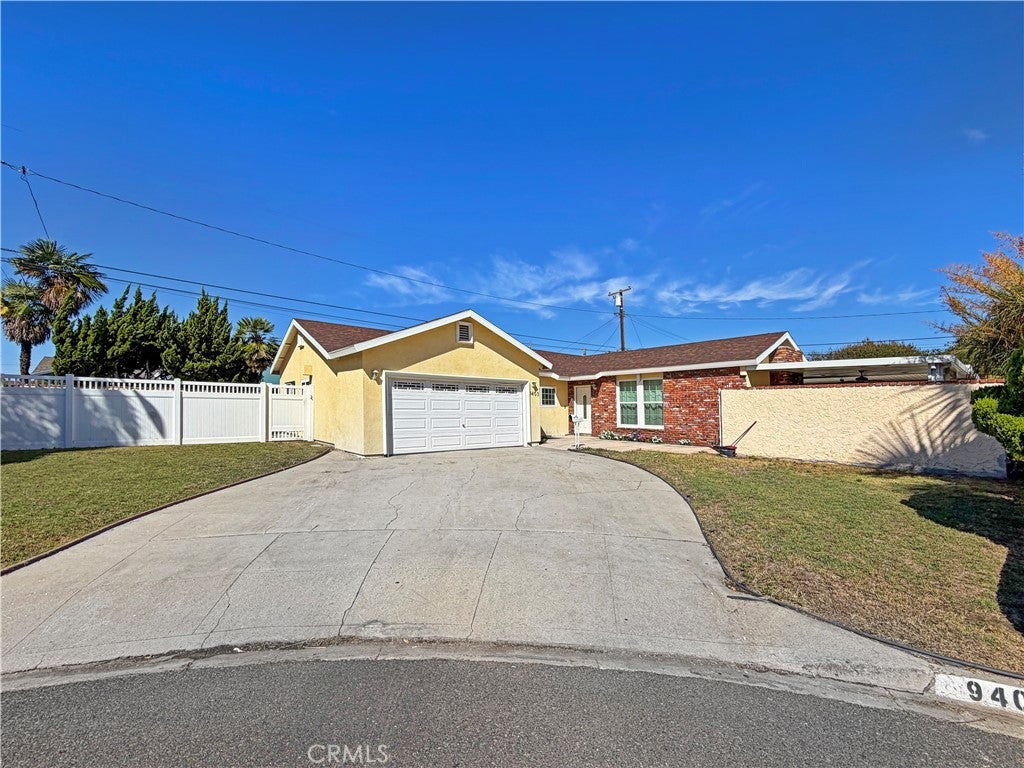 9403 Irwingrove