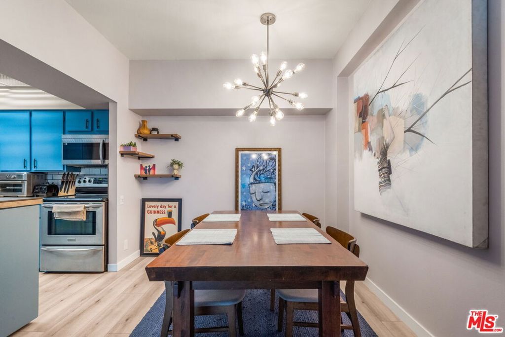 Photo of 7135 Hollywood Boulevard #204, Los Angeles, CA 90046 (MLS # 25588153)
