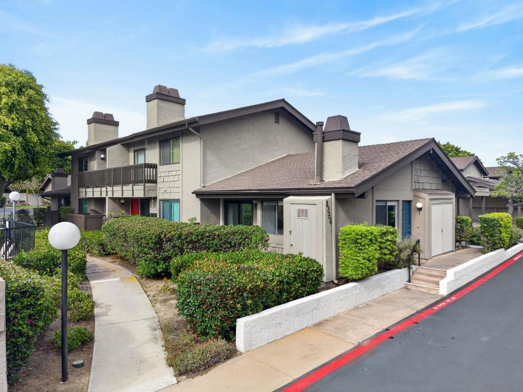 8356 Via Sonoma D