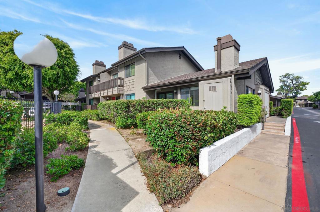 8356 Via Sonoma D