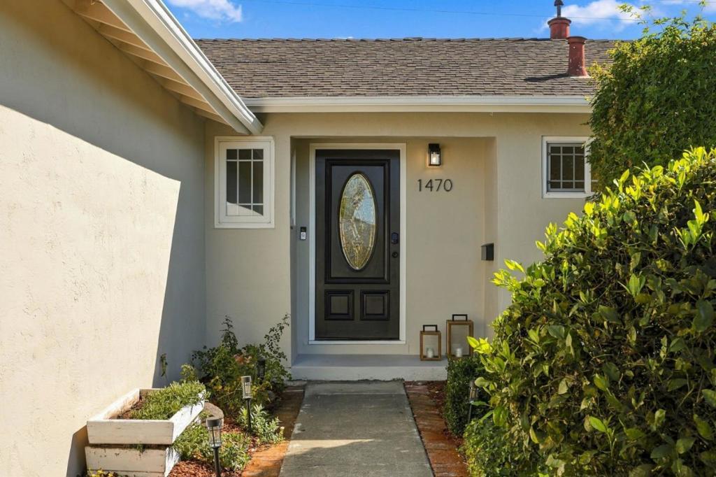1470 Hauck Drive