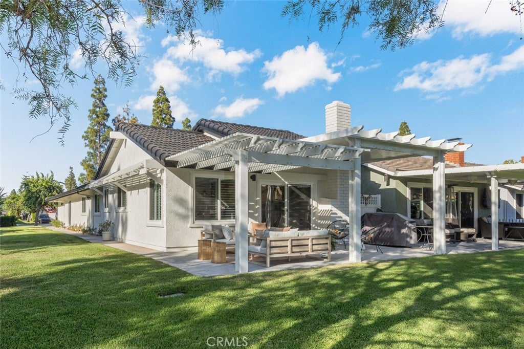 24142 Minnetonka Lane, Lake Forest CA 92630 - Photo 17