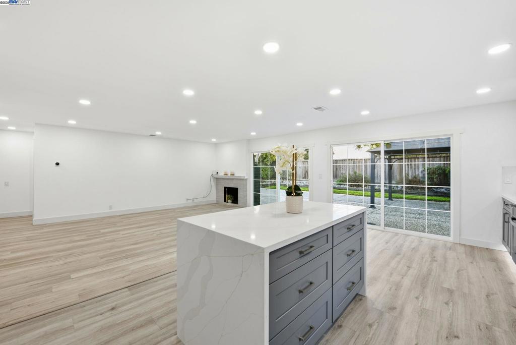 ALVARADO DIST - Residential