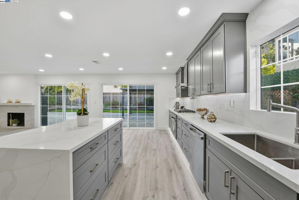 ALVARADO DIST - Residential