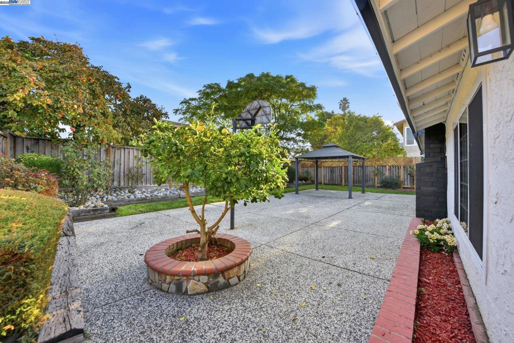 ALVARADO DIST - Residential