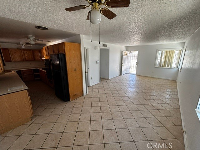 1021 E Chanslor Way