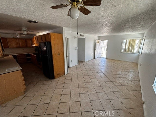 1021 E Chanslor Way