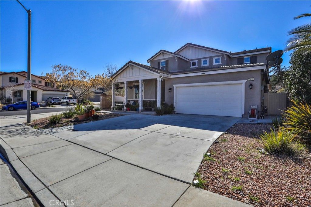 Photo of 2800 Crocus Pl, Palmdale, CA 93551 (MLS # CV26026641)