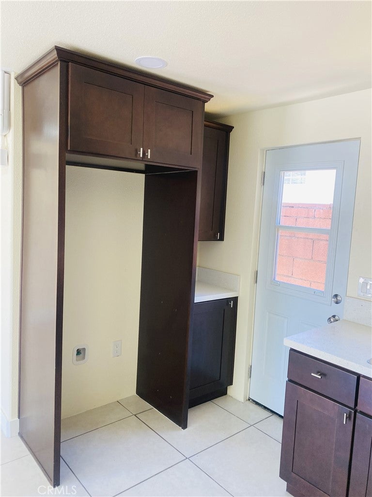 2558 W Lullaby Lane STUDIO