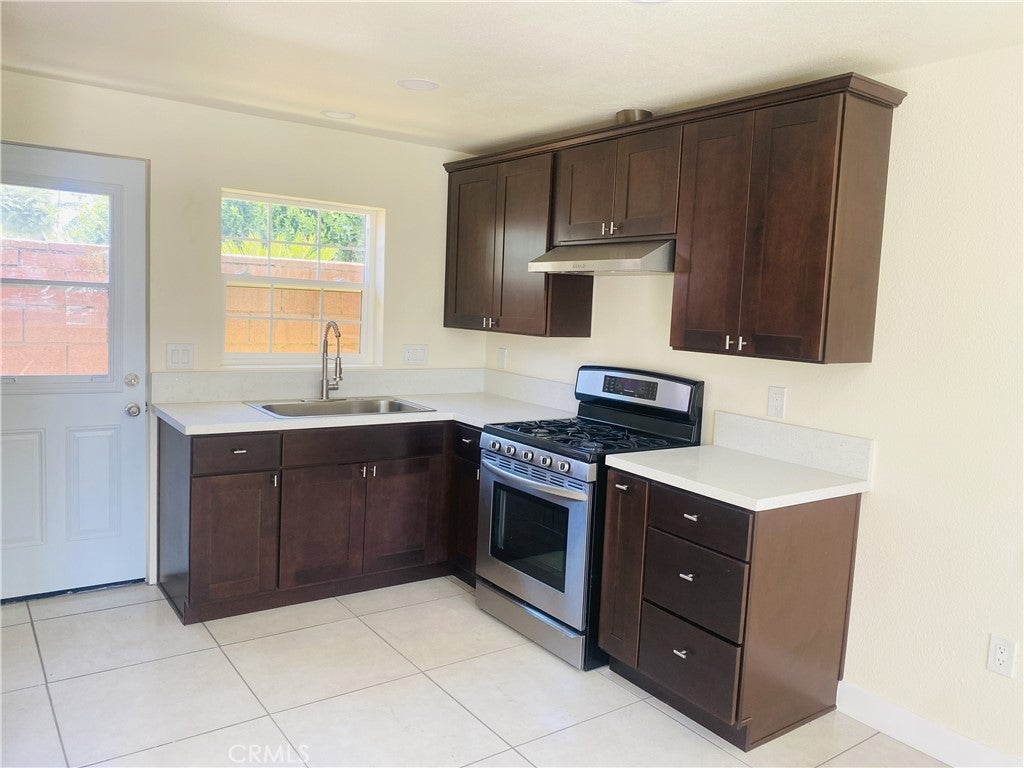 2558 W Lullaby Lane STUDIO