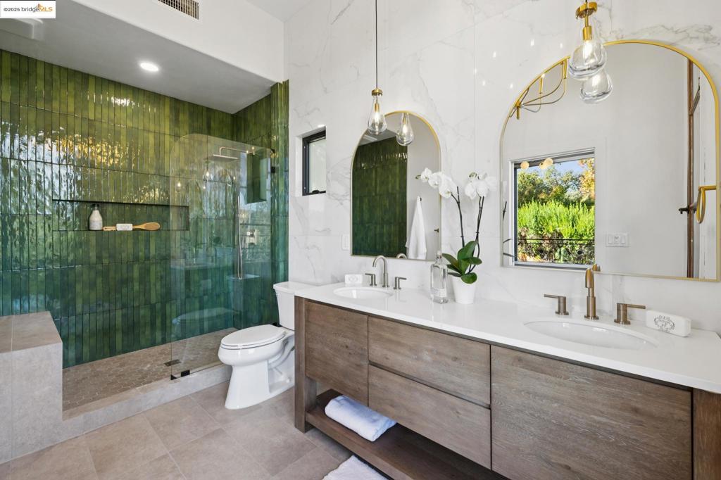 DOWNTOWN LAF - Residential