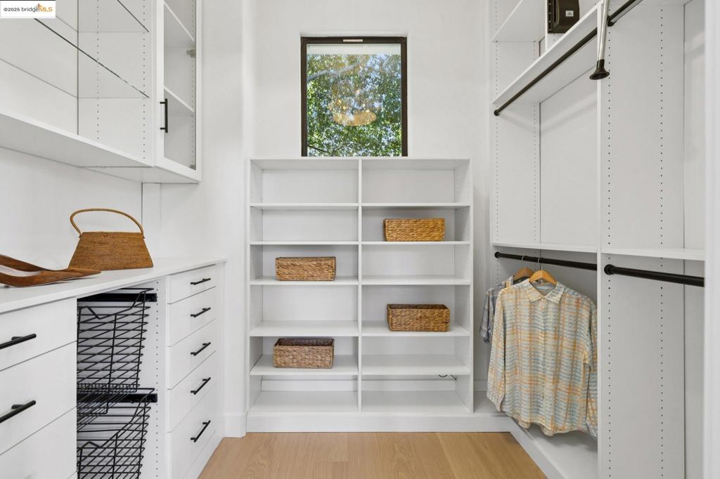 DOWNTOWN LAF - Residential