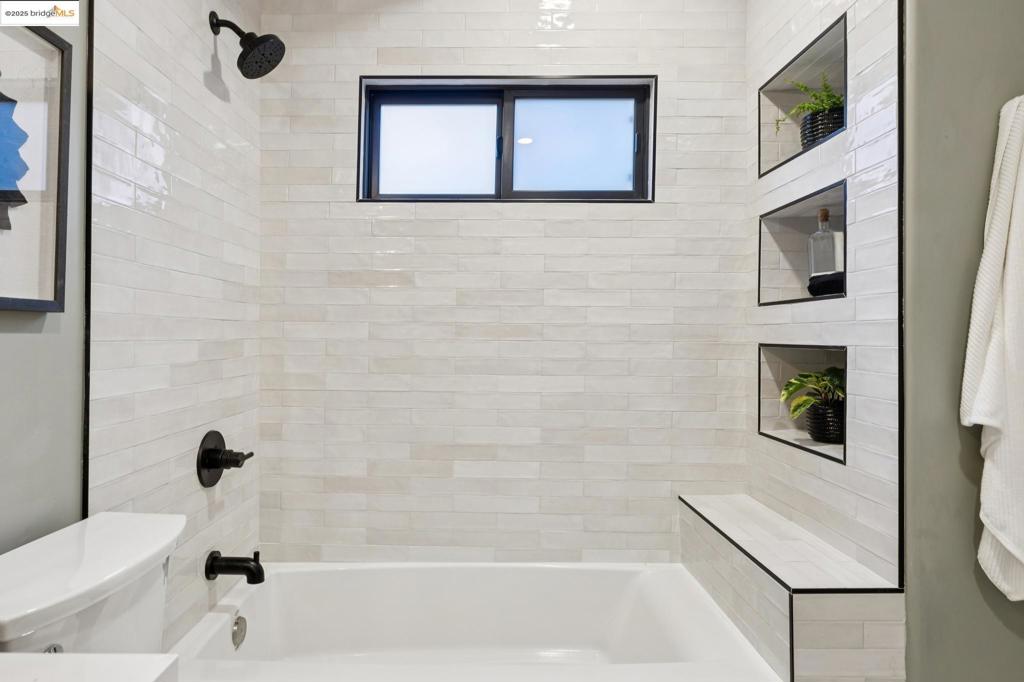 DOWNTOWN LAF - Residential