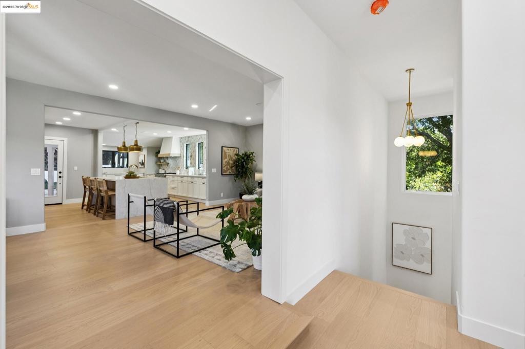 DOWNTOWN LAF - Residential