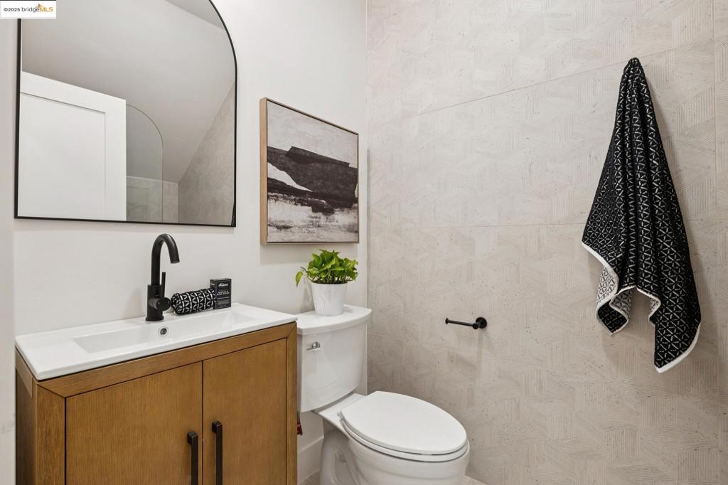 DOWNTOWN LAF - Residential