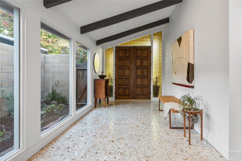 5360 E El Jardin Street