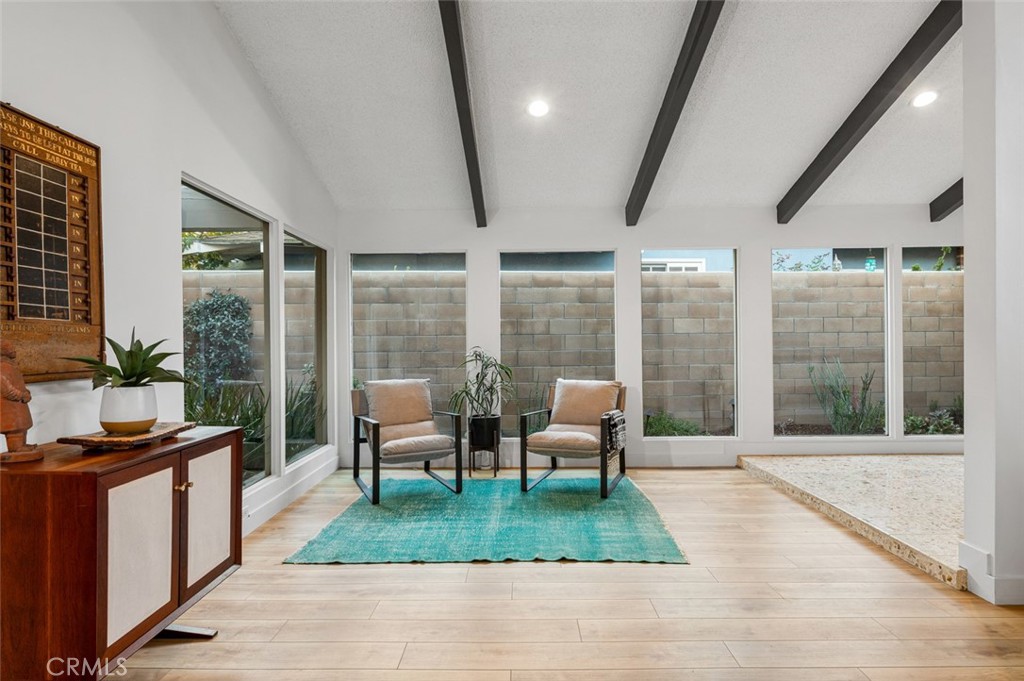 5360 E El Jardin Street