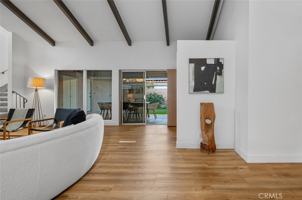 5360 E El Jardin Street