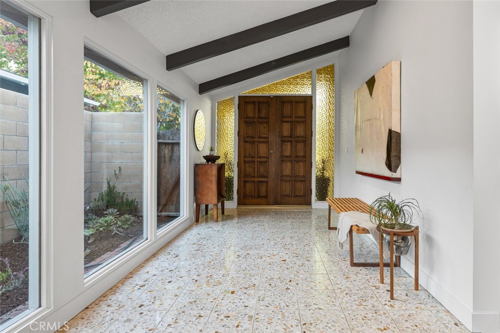 5360 E El Jardin Street