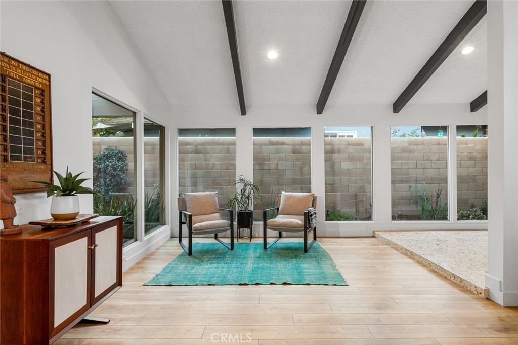 5360 E El Jardin Street