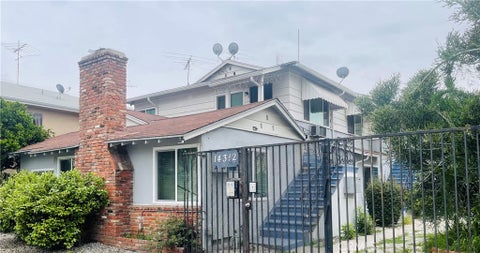 Photo of 14312 Roscoe BLVD, Panorama City, CA 91402 (MLS # CV26204286)