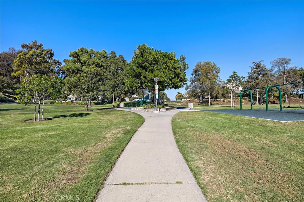 Laguna Niguel, California 92677, United States, 4 Bedrooms Bedrooms, ,2 BathroomsBathrooms,Residential,Active,238208