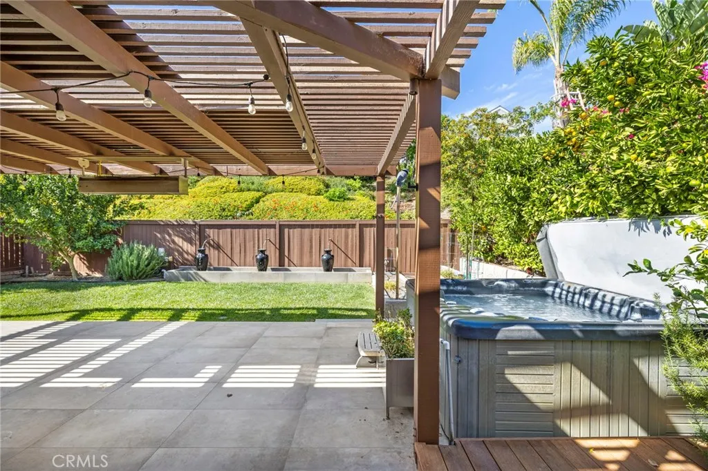 Laguna Niguel, California 92677, United States, 4 Bedrooms Bedrooms, ,2 BathroomsBathrooms,Residential,Active,238208