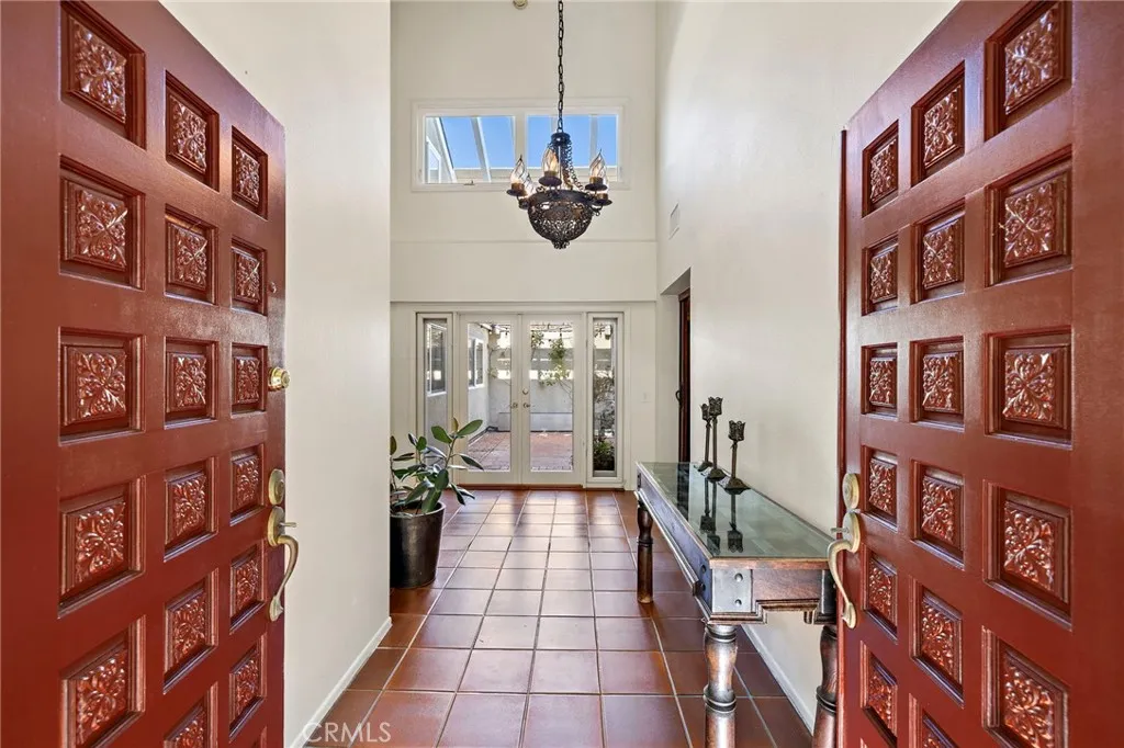 Laguna Niguel, California 92677, United States, 4 Bedrooms Bedrooms, ,2 BathroomsBathrooms,Residential,Active,238208