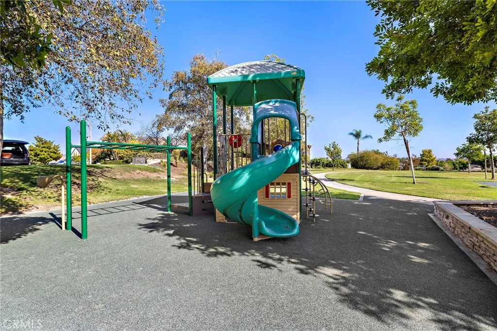 Laguna Niguel, California 92677, United States, 4 Bedrooms Bedrooms, ,2 BathroomsBathrooms,Residential,Active,238208