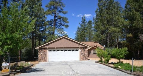 Photo of 889 Rd Mcalister Road, Big Bear, CA 92314 (MLS # OC26029343)