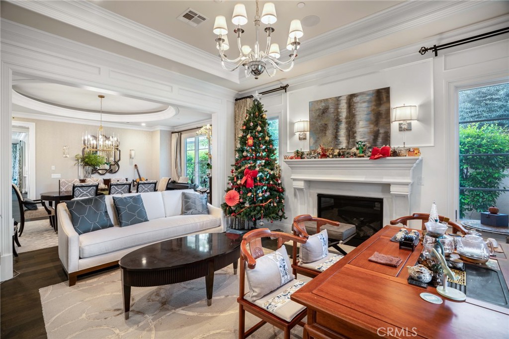 501 W Woodruff Avenue