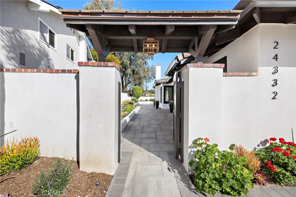 24332 Bellerive circle