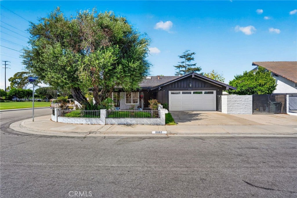 8661 Brookside Drive