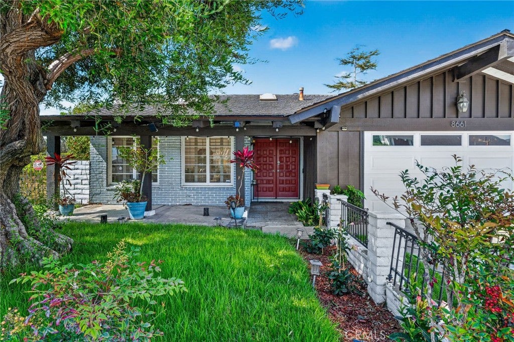 8661 Brookside Drive