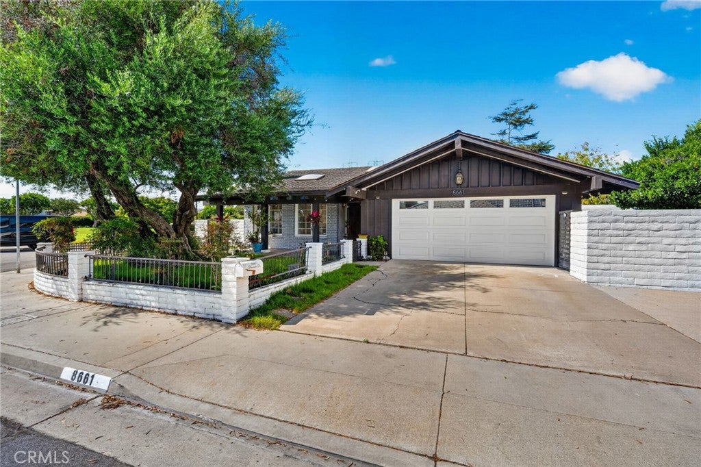 8661 Brookside Drive