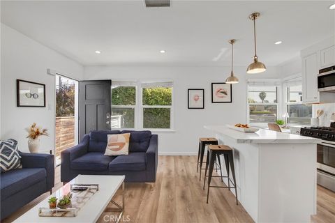 Photo of 4457 S Centinela, Los Angeles, CA 90066 (MLS # SB26076900)