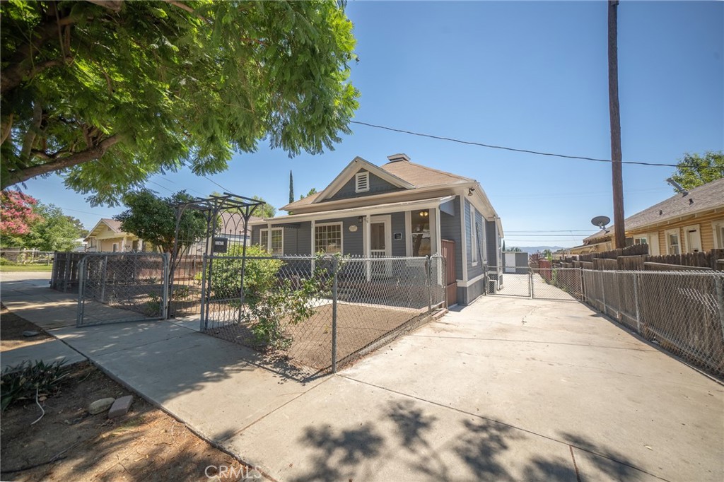 27471 Main Street