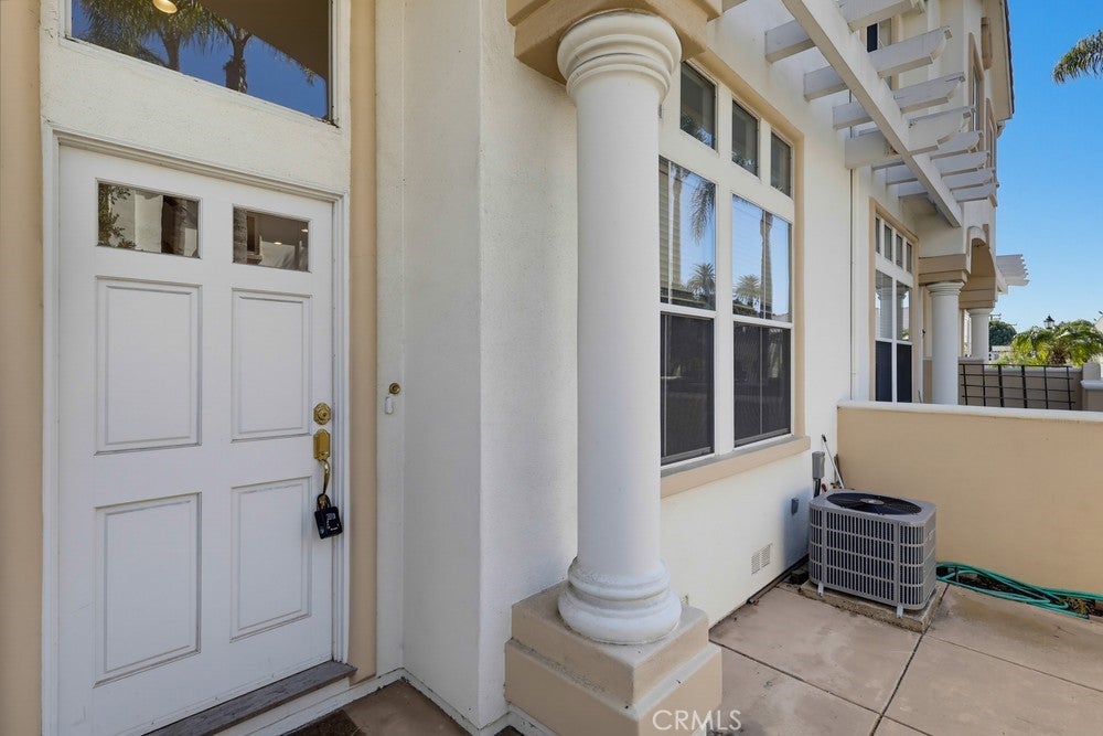 Properties 3 1516 Cravens 13