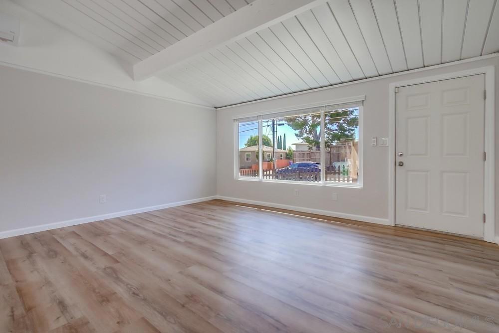 2609 2611 Montclair St